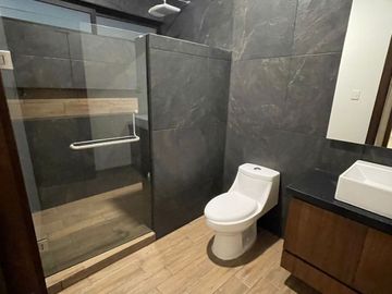 CASA NUEVA CON ALBERCA EN VENTA