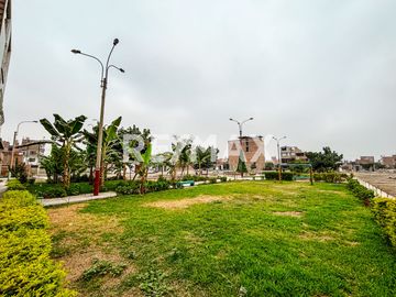 ¡Gran Oportunidad! Casa En Venta En Exclusivo Condominio De Carabayllo Límite Con Puente Piedra