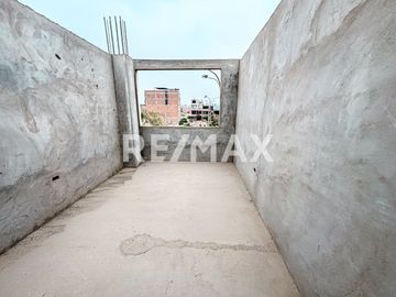 ¡Gran Oportunidad! Casa En Venta En Exclusivo Condominio De Carabayllo Límite Con Puente Piedra