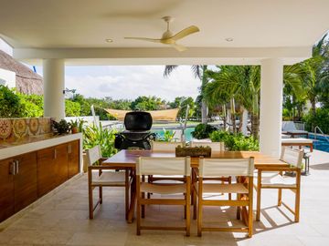 CASA SERRANO - CANAL ACCESS - BOAT - PRIVATE POOL - 3 BR - 4.5 BTR - PUERTO AVENTURAS