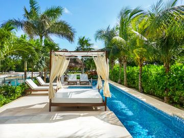 CASA SERRANO - CANAL ACCESS - BOAT - PRIVATE POOL - 3 BR - 4.5 BTR - PUERTO AVENTURAS