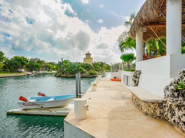 CASA SERRANO - CANAL ACCESS - BOAT - PRIVATE POOL - 3 BR - 4.5 BTR - PUERTO AVENTURAS