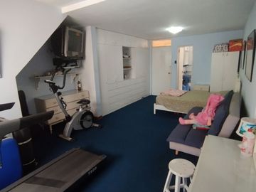 ¡Venta de Hermosa Casa en el Límite de Pueblo Libre!