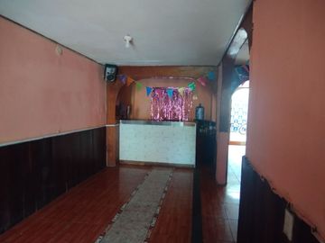 Se Vende local comercial – La Perla  95 m2