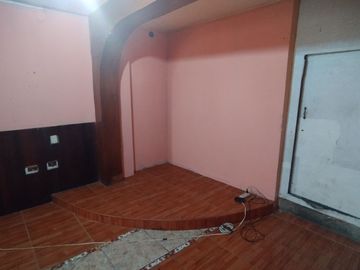 Se Vende local comercial – La Perla  95 m2