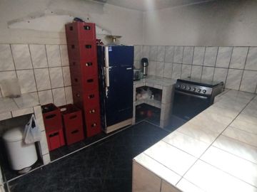 Se Vende local comercial – La Perla  95 m2