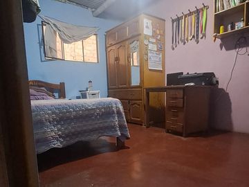 VENDO AMPLIA CASA EN URB.  CONDEVILLA – SAN MARTIN
