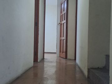 VENDO AMPLIA CASA EN URB.  CONDEVILLA – SAN MARTIN
