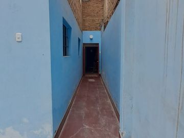 VENDO AMPLIA CASA EN URB.  CONDEVILLA – SAN MARTIN