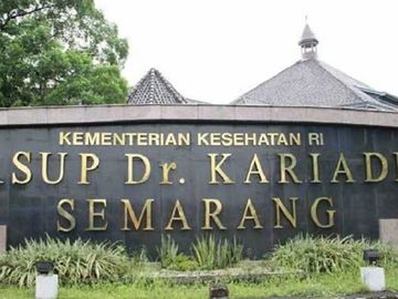 Rumah Tengah Kota dekat Swalayan RAMAI Manyaran Semarang Barat