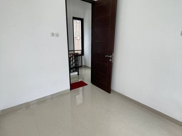 Rumah Bamb.Prm. (BAMBU APUS-BINTARO) Murah 2 LANTAI Mewah Tangsel Kota Tangerang Selatan Jual Dijual
