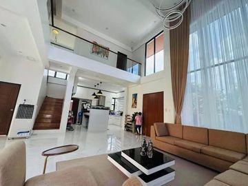 Modern House and Lot for Sale at Beverly Hills Antipolo City