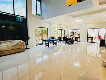 Modern House and Lot for Sale at Beverly Hills Antipolo City