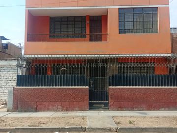 Venta de Casa en Zarate - San Juan De Lurigancho