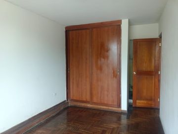 Venta Departamento en Pueblo Libre frente a parque