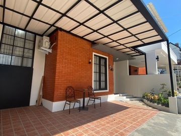 Rumah Heu Padasuka, Baru 2 LANTAI, Mewah Harga Murah, Dkt Cicaheum-Cicadas, Kota Bandung Jual Dijual