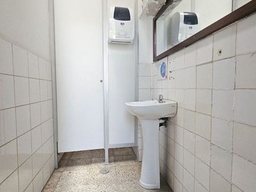 EN VENTA HERMOSA CASONA