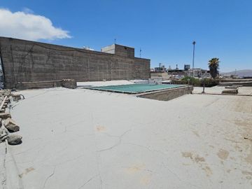 EN VENTA HERMOSA CASONA