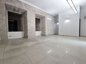 EN VENTA HERMOSA CASONA