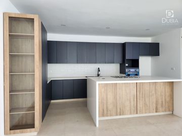 Casa Nueva de 4 habitaciones en Fracc privado, zona Monte Magno, 1 recamara en PB