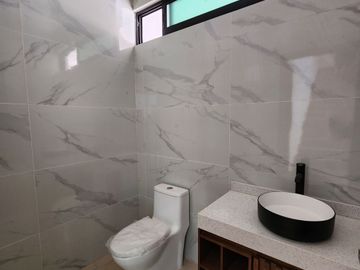 Casa Nueva de 4 habitaciones en Fracc privado, zona Monte Magno, 1 recamara en PB