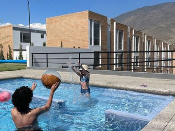 Casas de venta Bamboo Gardens, en la mejor zona de Pomasqui, aplica crédito VIP, visitenos, acceso por calle Marieta de Veintimilla