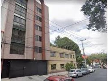 VENTA DE AMPLIO DPTO. EN CLAVERIA, AZCAPOTZALCO, CDMX.