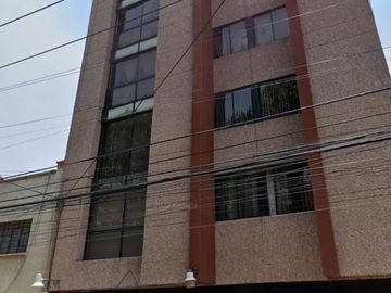 VENTA DE AMPLIO DPTO. EN CLAVERIA, AZCAPOTZALCO, CDMX.