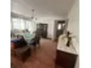 VENTA  vivienda con locales comerciales 420 m2