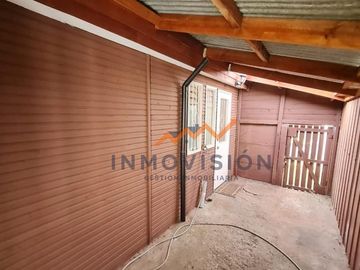 VENDE!! Acogedora casa recién remodelada, Sector Fundo del Carmen.