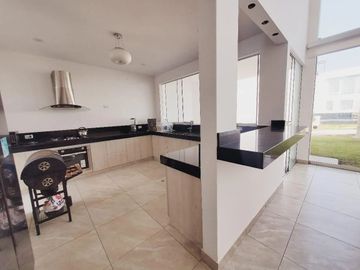 Venta De Casa De Playa Moravia 2