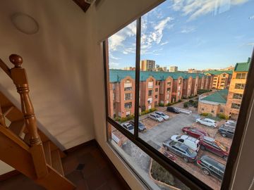Venta Apto Duplex 5 piso Colina Campestre