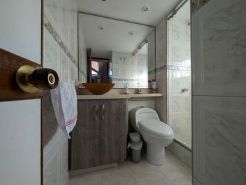 Venta Apto Duplex 5 piso Colina Campestre