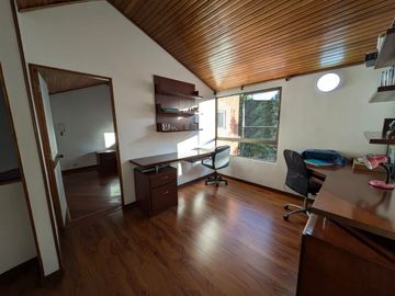 Venta Apto Duplex 5 piso Colina Campestre