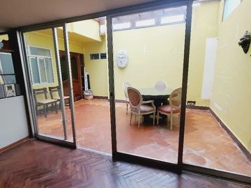 VENTA DE DEPARTAMENTO MIRAFLORES LÍMITE CON SAN ISIDRO ¡¡¡A UN PASO DE TODO!!!