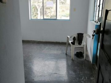 Vendo Casa como inversión  en altura Avenida Los Héroes Cdra 3