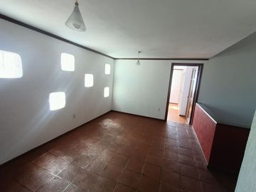 CASA EN VENTA FRACCIONAMIENTO VALLE DE SAN JAVIER