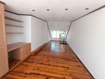CASA EN VENTA FRACCIONAMIENTO VALLE DE SAN JAVIER