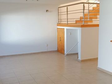 RESIDENCIA 3Rec + Estudio + 2.5 Baños + Lavado + 3Autos + Jardin Privado; Vigilancia, Jardin Comun, Cisterna, Estacionamiento Visitas