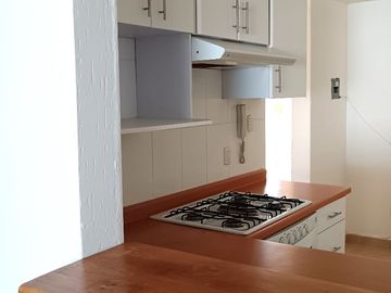 RESIDENCIA 3Rec + Estudio + 2.5 Baños + Lavado + 3Autos + Jardin Privado; Vigilancia, Jardin Comun, Cisterna, Estacionamiento Visitas