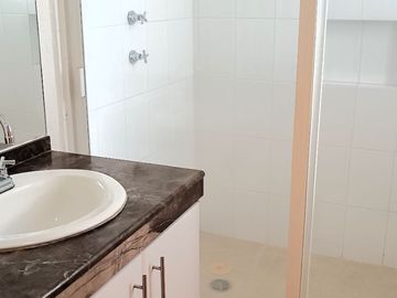 RESIDENCIA 3Rec + Estudio + 2.5 Baños + Lavado + 3Autos + Jardin Privado; Vigilancia, Jardin Comun, Cisterna, Estacionamiento Visitas