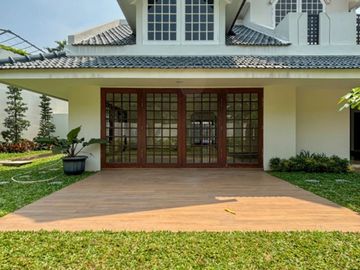 For Sale Semi Furnished House In Exclusive Townhouse At Kebayoran Lama, South Jakarta.