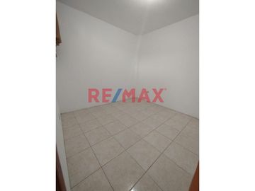 Alquiler Dpto En 3Er Piso - Urb.Universitaria // ID: 1119491