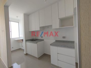 Alquiler Dpto. De Estreno En Segundo Piso Condominio Garden // ID: 1119480