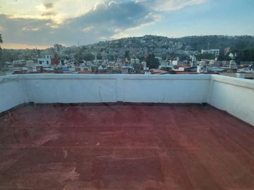 EXCLUSIVA CASA  EN VALLE DORADO