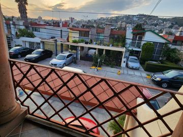 EXCLUSIVA CASA  EN VALLE DORADO