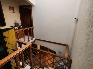 EXCLUSIVA CASA  EN VALLE DORADO