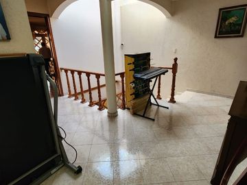 EXCLUSIVA CASA  EN VALLE DORADO