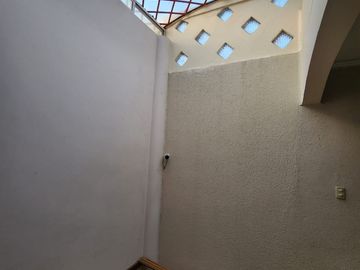 EXCLUSIVA CASA  EN VALLE DORADO