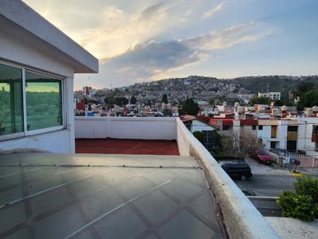 EXCLUSIVA CASA  EN VALLE DORADO